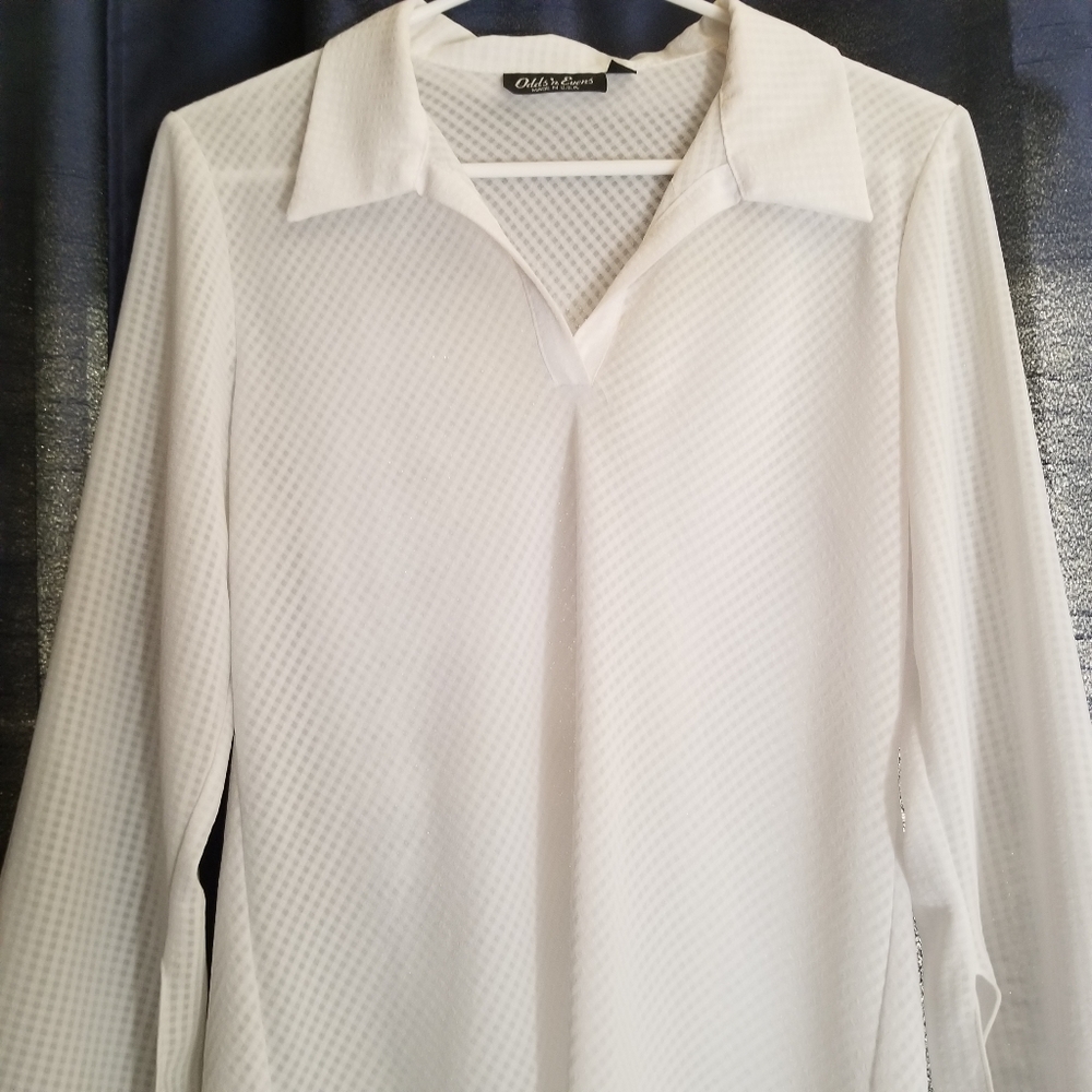 White flare sleeve top